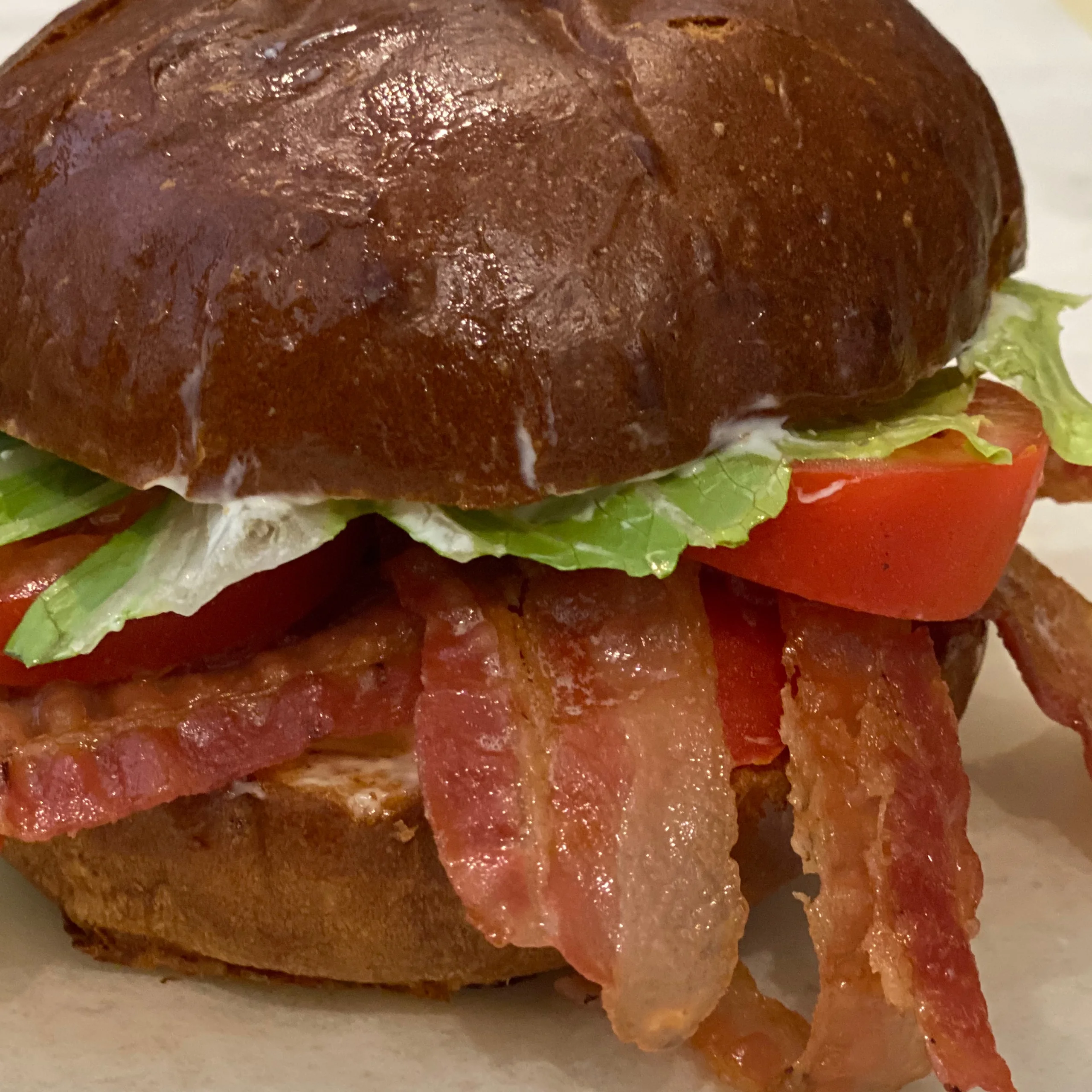 Bacon lettuce and tomaoe sandwich